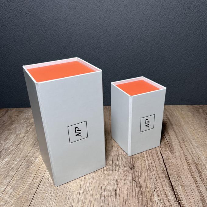 Logotipo feito sob encomenda de empacotamento personalizado luxuoso das caixas de presente da caixa de papel do cartão de Matte White Magnetic Collapsible Rigid grande