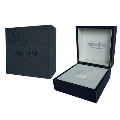 A caixa de empacotamento do relógio de pulso de madeira de creme do plutônio gravou Logo Watch Box For Men