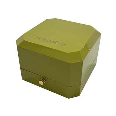 O pulverizador verde pintou a forma do octógono de Ring Luxury Jewelry Case With