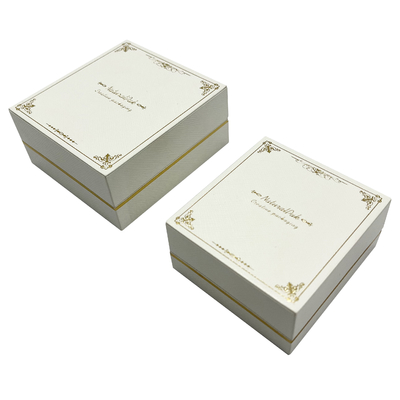 Caixa de Rose Gold Pattern Jewelry Packaging envolvida pelo papel especial branco